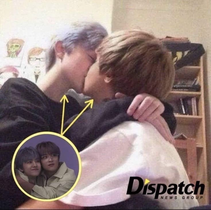 jaemholicc's tweet photo. fake it til you make it — a mini nahyuck au

in which hyuck gets caught on a date and uses jaem as his scapegoat https://t.co/44fMQ6UpI6
