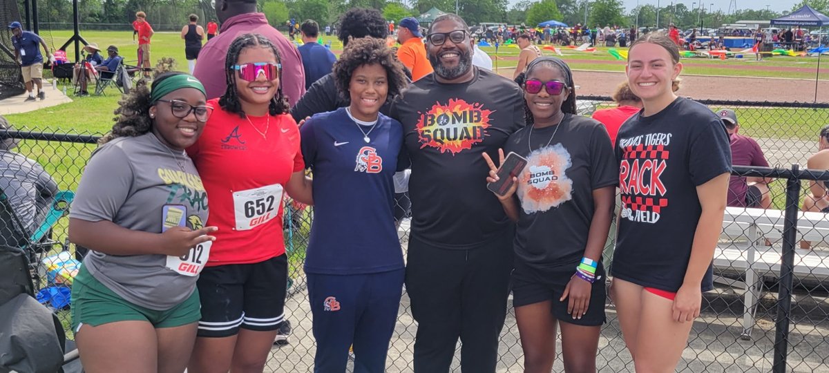 Wayne Edwards (@waynezilla4) on Twitter photo For some, having 5 of 16 (1 freshman, 3 sophomores, 1 senior) throwers competing at Regionals is a flex. For me, it's a testament to the commitment of these amazing athletes and their families! <a href="/logannedwards/">Logann 🎰</a> <a href="/iamleahfisher/">Leah Fisher</a> <a href="/Brooklyn_Sapp/">Brooklyn J. Sapp</a> <a href="/JayKimblethrows/">Jayden Kimble</a> <a href="/daniellebejar06/">Danielle Bejar</a> For some, having 5 of 16 (1 freshman, 3 sophomores, 1 senior) throwers competing at Regionals is a flex. For me, it's a testament to the commitment of these amazing athletes and their families! <a href="/logannedwards/">Logann 🎰</a> <a href="/iamleahfisher/">Leah Fisher</a> <a href="/Brooklyn_Sapp/">Brooklyn J. Sapp</a> <a href="/JayKimblethrows/">Jayden Kimble</a> <a href="/daniellebejar06/">Danielle Bejar</a>