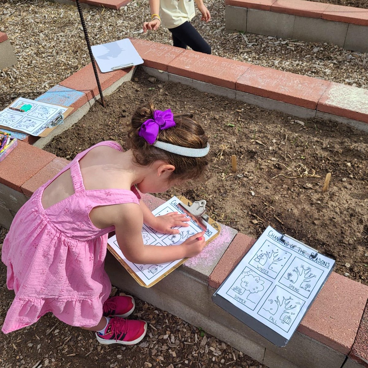 Mitchell Elementary Golden,CO tweet media