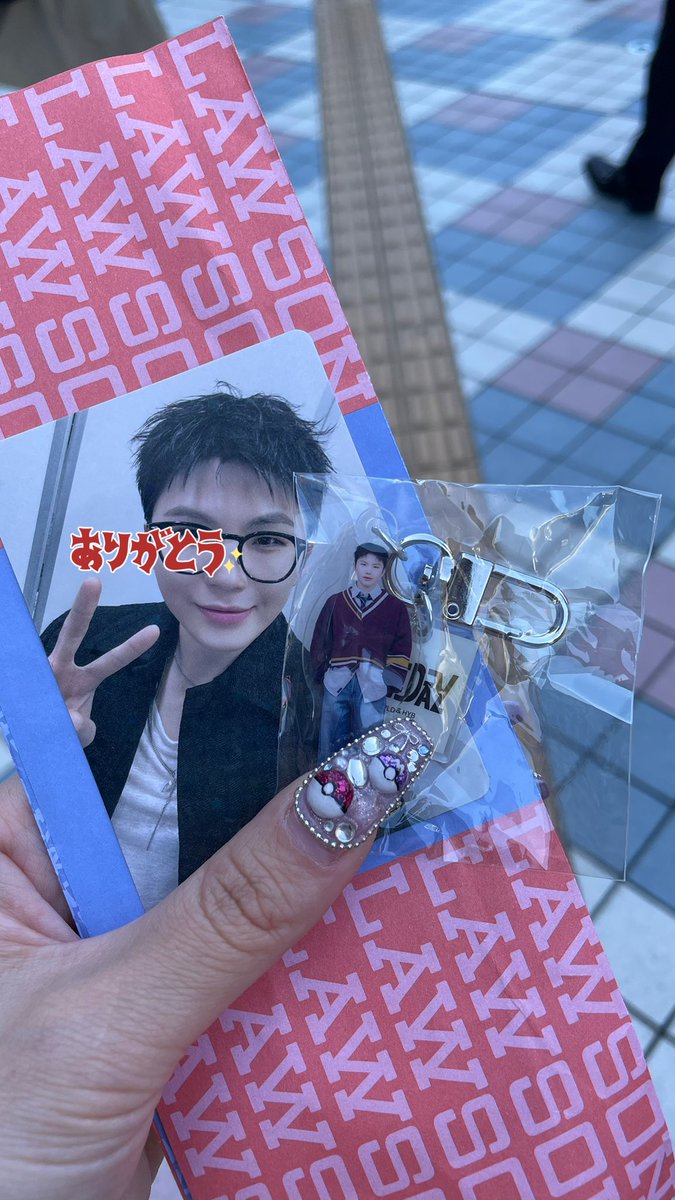shry523_'s tweet photo. SEVENTEEN 譲

異種交換

譲  ウジ WOOZI  カプセルトイ

求  ホシ HOSHI  FC更新トレカ

本日手渡し27日手渡し可能

 #SEVENTEEEN  #SEVENTEEN譲 https://t.co/ZbxMXK7IOM