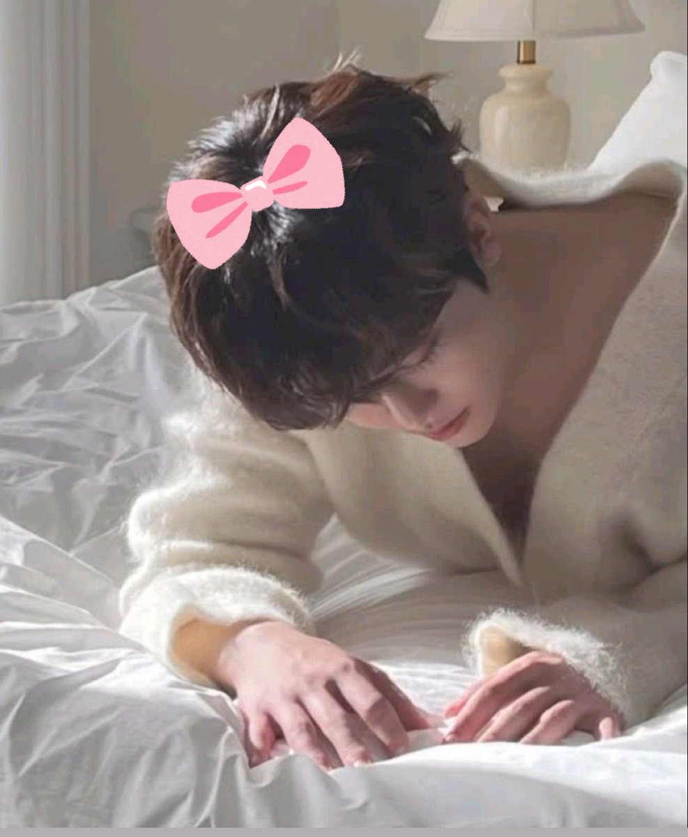 คุณณณ ตื่นนนน เราหิว ถ้าไม่ตื่น เราจะใช้ร่างคนกระโดดทับคุณ