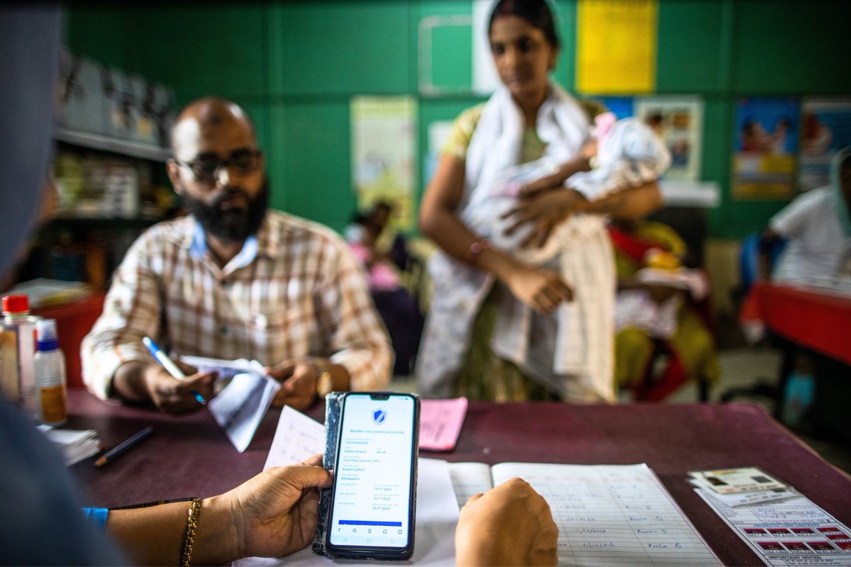UNDP_India's tweet image. "Earlier, we relied on physical records to know whose vaccination was due &amp;amp; how many were vaccinated. With #UWIN, this entire process is automated. We can easily create schedules in advance &amp;amp; people are also notified about upcoming vaccinations.” - Louina Sattar, Auxiliary Nurse