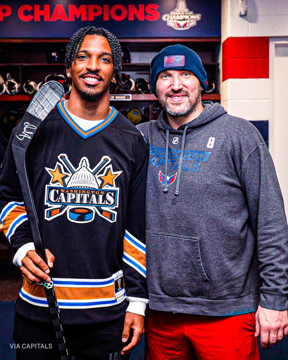 Jayden Daniels 🤝 Alex Ovechkin

(📸 <a href="/Capitals/">Washington Capitals</a>)