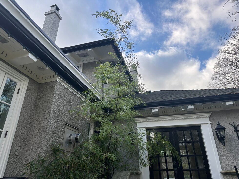 GoodVansRoofing's tweet photo. Upgrading Your Roof Before a Renovation: 7 Smart Timing Tips from Roofers on Roof
Read here: https://t.co/mOMAWwxkhh 
 #roofingcompanyinVancouver #roofersinVancouver #roofinginVancouverBC #Vancouverroofers #roofersonroof  #GoodvansRoofing https://t.co/tj7DomyzXh