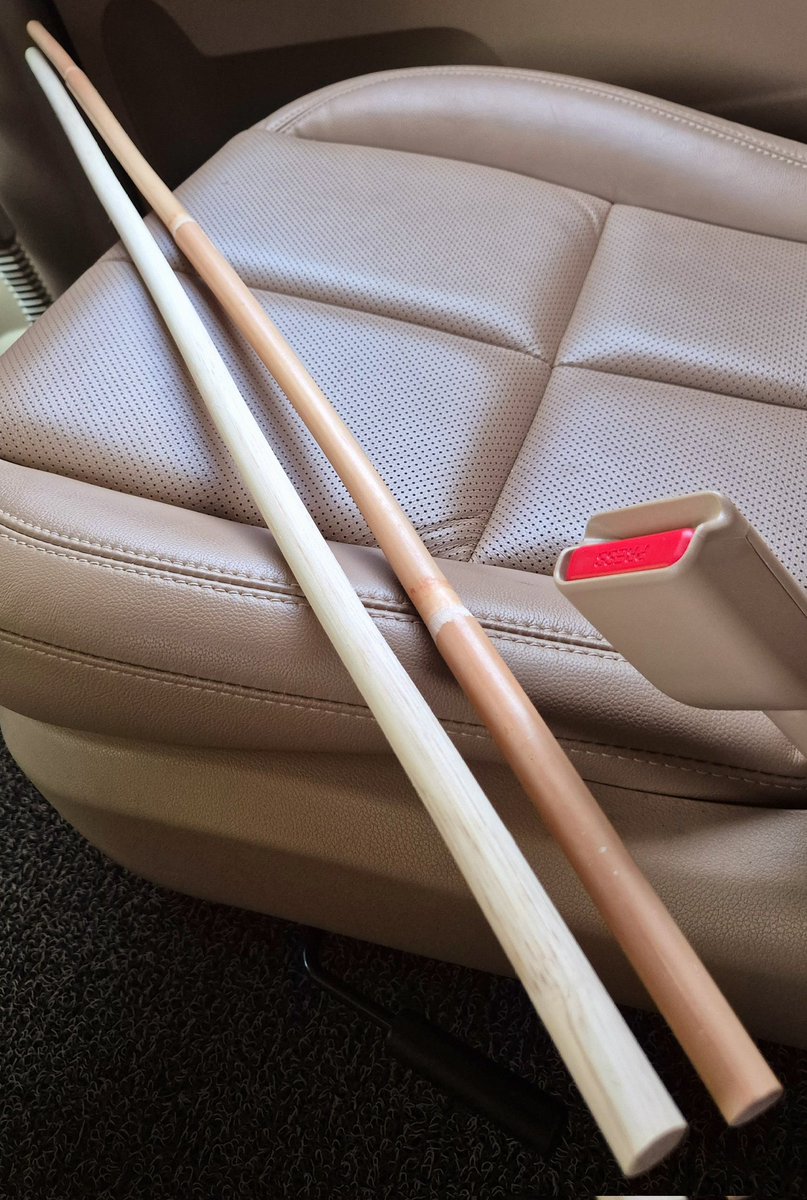 This is my new latan cane.
(100cm × 1.5cm)