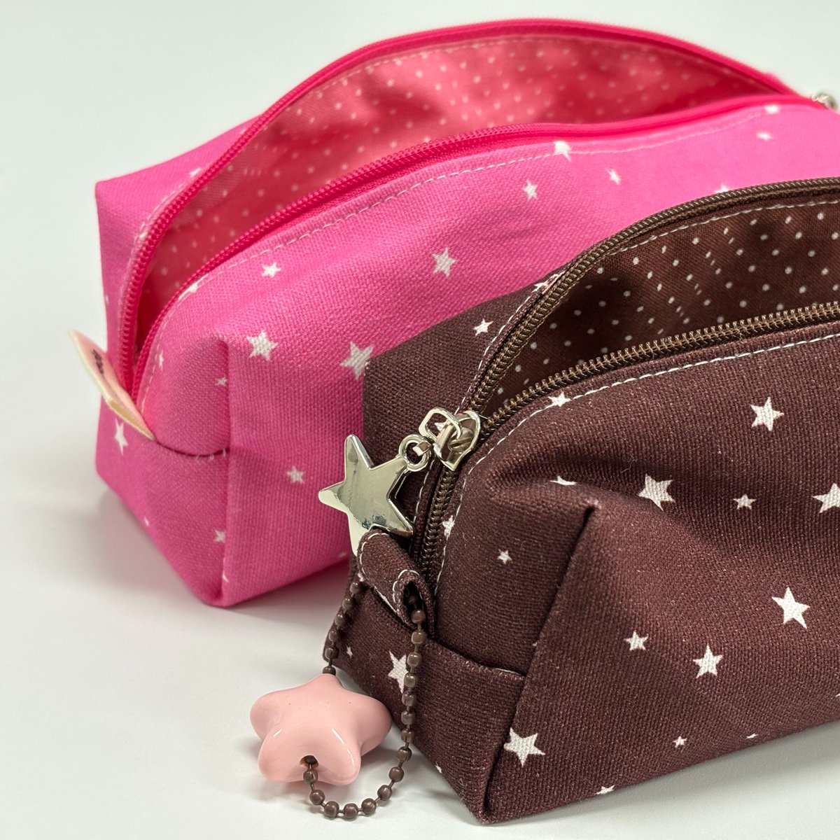 #RT + #팔로우 = 추첨 입장권 증정!

₊˚ʚ 🥨문구전 21 수원 이벤트🌱✧࿔･

문구&amp;일러스트 페어 문구전에
참가하시는 어썸마켓 작가님.࿚.҉..࿚ ପଓ✨

𝗜𝗻𝘀𝘁𝗮𝗴𝗿𝗮𝗺 ‣ @ awesome_market_

🎟행사 상세 정보 『 comicw.co.kr/s/a03D 』

#문구전 #코믹월드 #5코