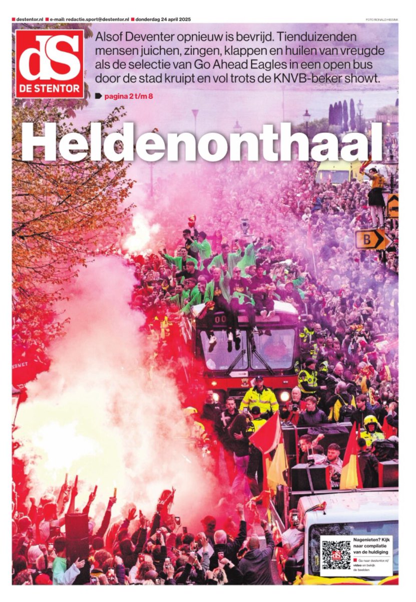 Vandaag in de Stentor: een bijlage van acht pagina’s over de bekerwinst en de huldiging van Go Ahead Eagles, met deze schitterende plaat van Ronald Hissink op de cover. 🤯 #gaeagles #kowet