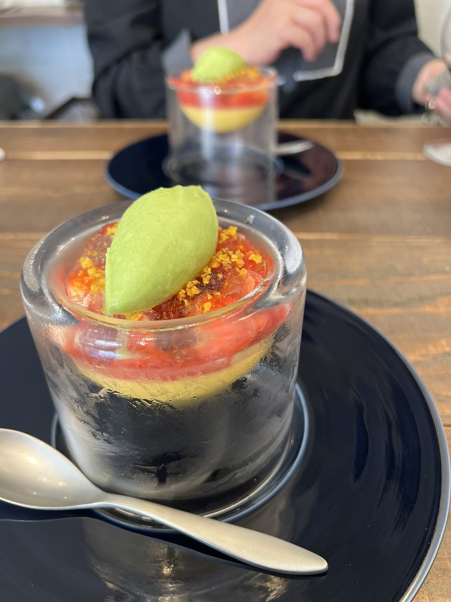 マンゴープリン、いちごジュレ、ミントのソルベ