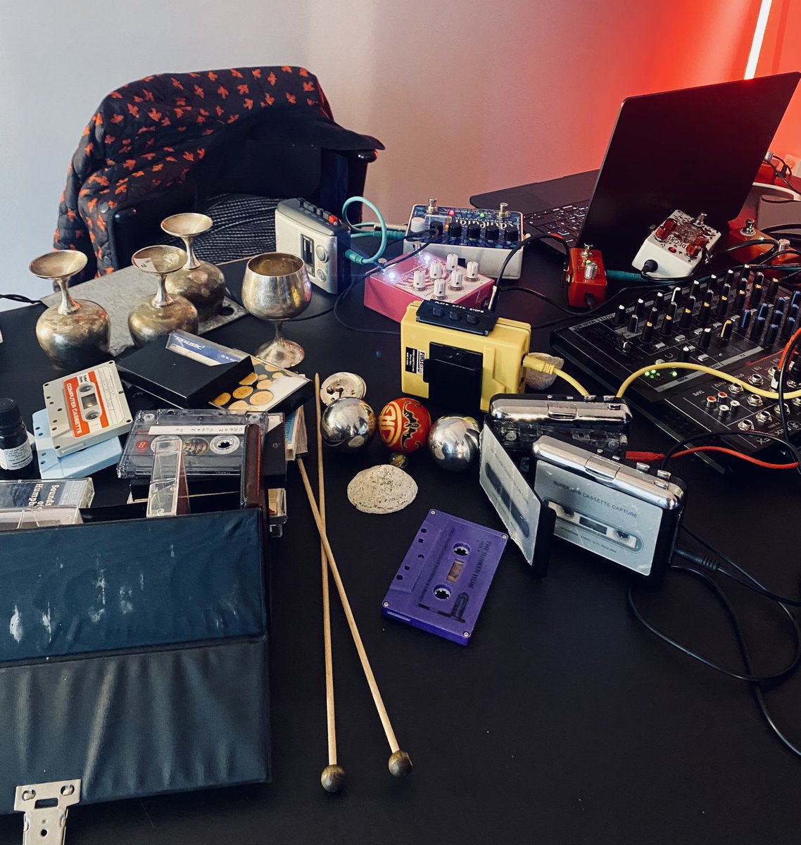 Had a great evening with Natalia Beylis — her blend of unusual instruments, layered recordings, and even Leitrim birdsong took us on a strange, beautiful trip through sound. Catch her tonight in Turku if you can.