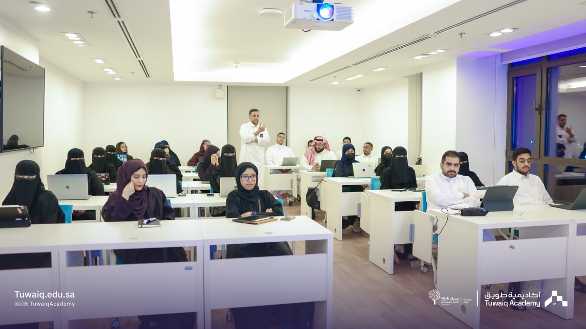 أكاديمية طويق tweet media
