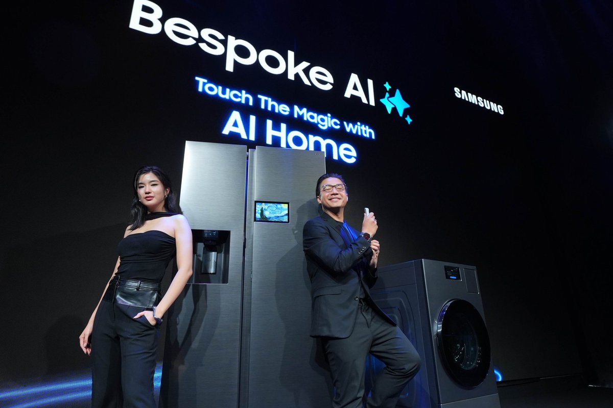 todayentth's tweet photo. “ก้อย อรัชพร” งานรัดตัวแต่บ้านและครัวต้องเป๊ะ เลือก Samsung Bespoke AI เป็นผู้ช่วยเบอร์หนึ่งในบ้าน

อ่านต่อ : https://t.co/RS6RUx4Gpv

#Goyyog #ก้อยอรัชพร
#BESPOKEAI #SamsungBespoke 
#Samsung       #HomeAI https://t.co/4OBem5B9PD