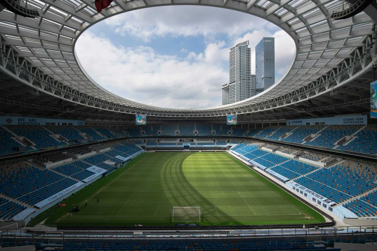 CulturalLingnan's tweet image. Green transformation and #technological empowerment serve as the twin engines driving the renovation of the venues for the #15thNationalGames. Around 90% of the competition venues are pre-existing facilities, marking this edition of the Games as the one with the fewest…