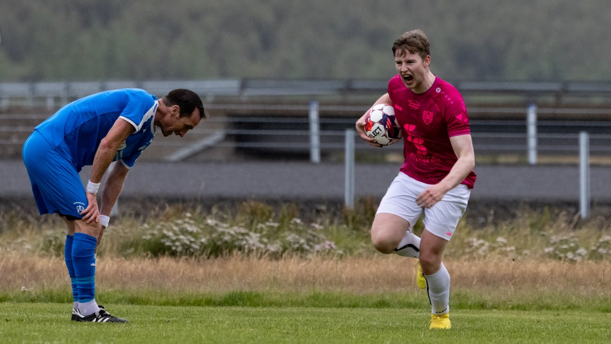 Dagur sem við munum aldrei gleyma.

Samherjar 1 - 2 Álafoss

#TakkDaníel