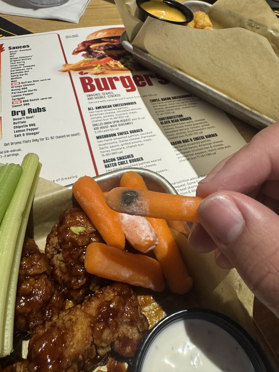 Roddypatt's tweet photo. @BWWings served me carrots with mold tonight…. Terrible service! https://t.co/B7aj65X6Wi