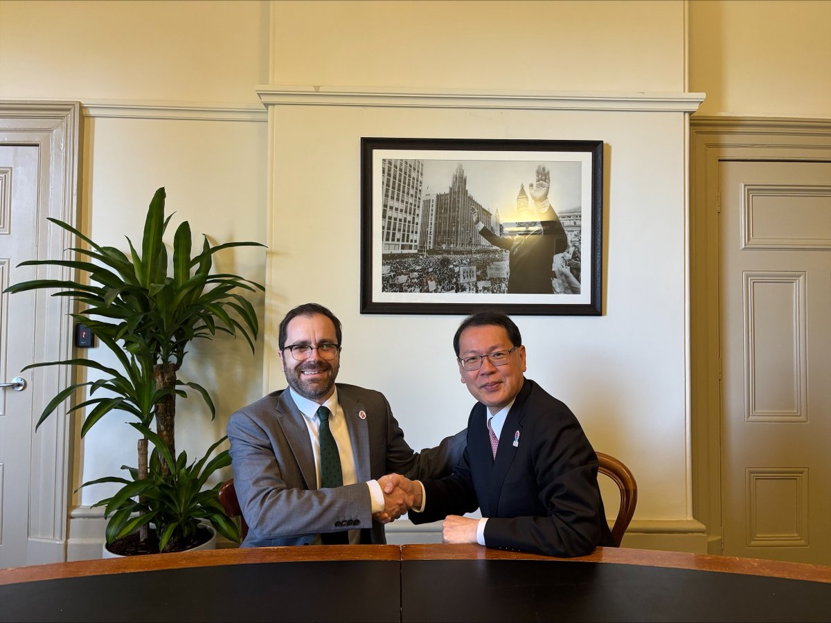 在メルボルン日本国総領事館 (@japan_in_mel) on Twitter photo CG Furuya met with the Hon <a href="/NStaikos/">Nick Staikos MP</a> MP, the Minister for Local Government. They referred the Victorian Parliament delegation to Japan in 2019, which Minister Staikos participated, and discussed how to further promote Japan-Victoria relations. CG Furuya met with the Hon <a href="/NStaikos/">Nick Staikos MP</a> MP, the Minister for Local Government. They referred the Victorian Parliament delegation to Japan in 2019, which Minister Staikos participated, and discussed how to further promote Japan-Victoria relations.