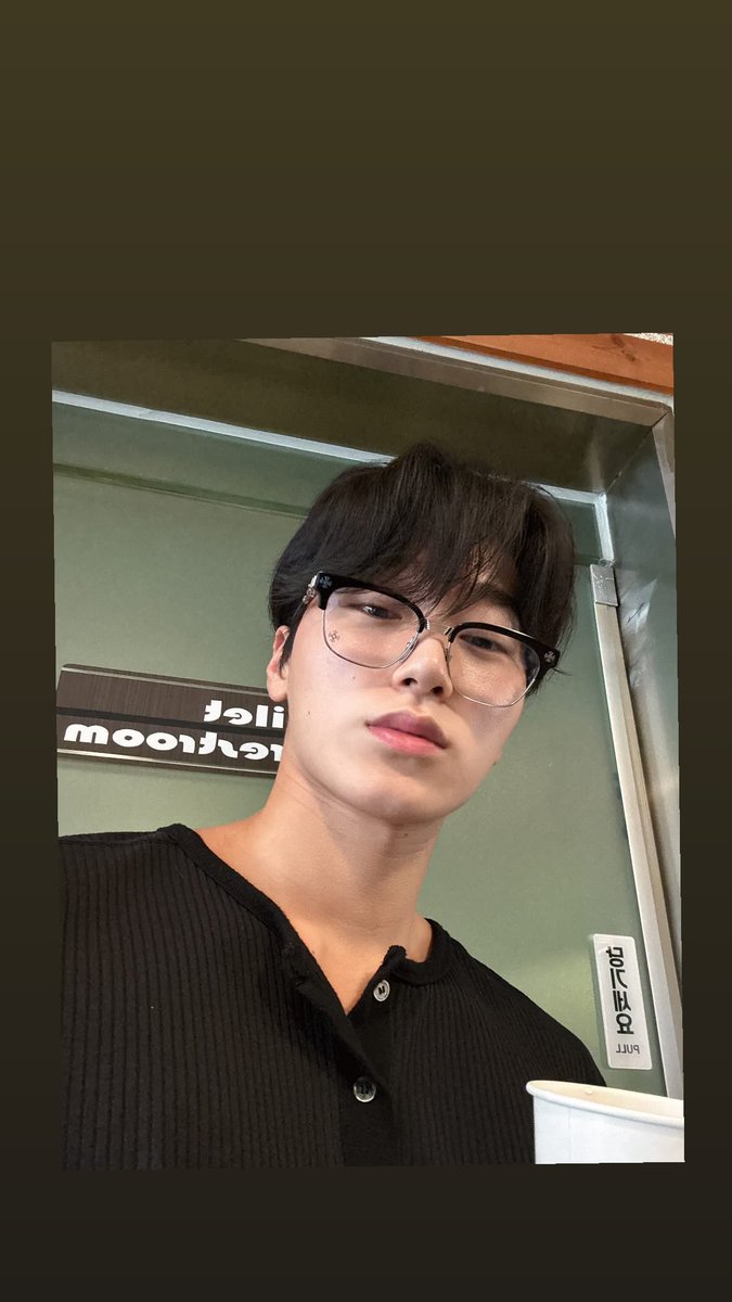 1024updates's tweet photo. [📷] #CHOISAN instagram story https://t.co/HlC4SJihLC