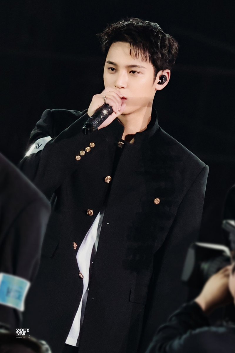 250424 SEVENTEEN 2025 JAPAN FANMEETING 'HOLIDAY' IN OSAKA D1 #민규