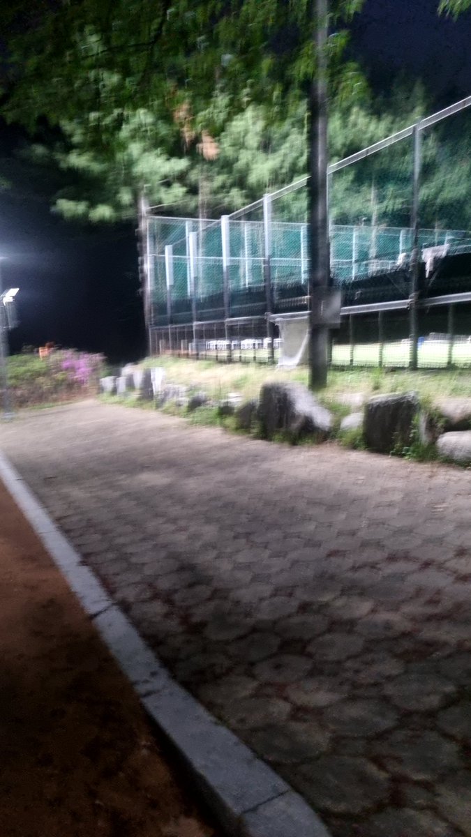 OopoopOpop's tweet photo. 앗~~ 전에 야외섹했던데당!! ㅋㅋㅋㅋㅋ https://t.co/yXvzQwfql1