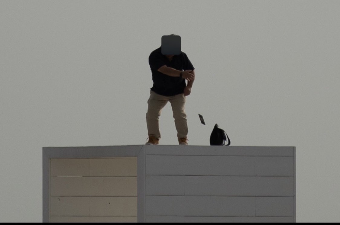 胸ポケに入れてたスマホをジャンプして2m〜3mの高さから落下させる