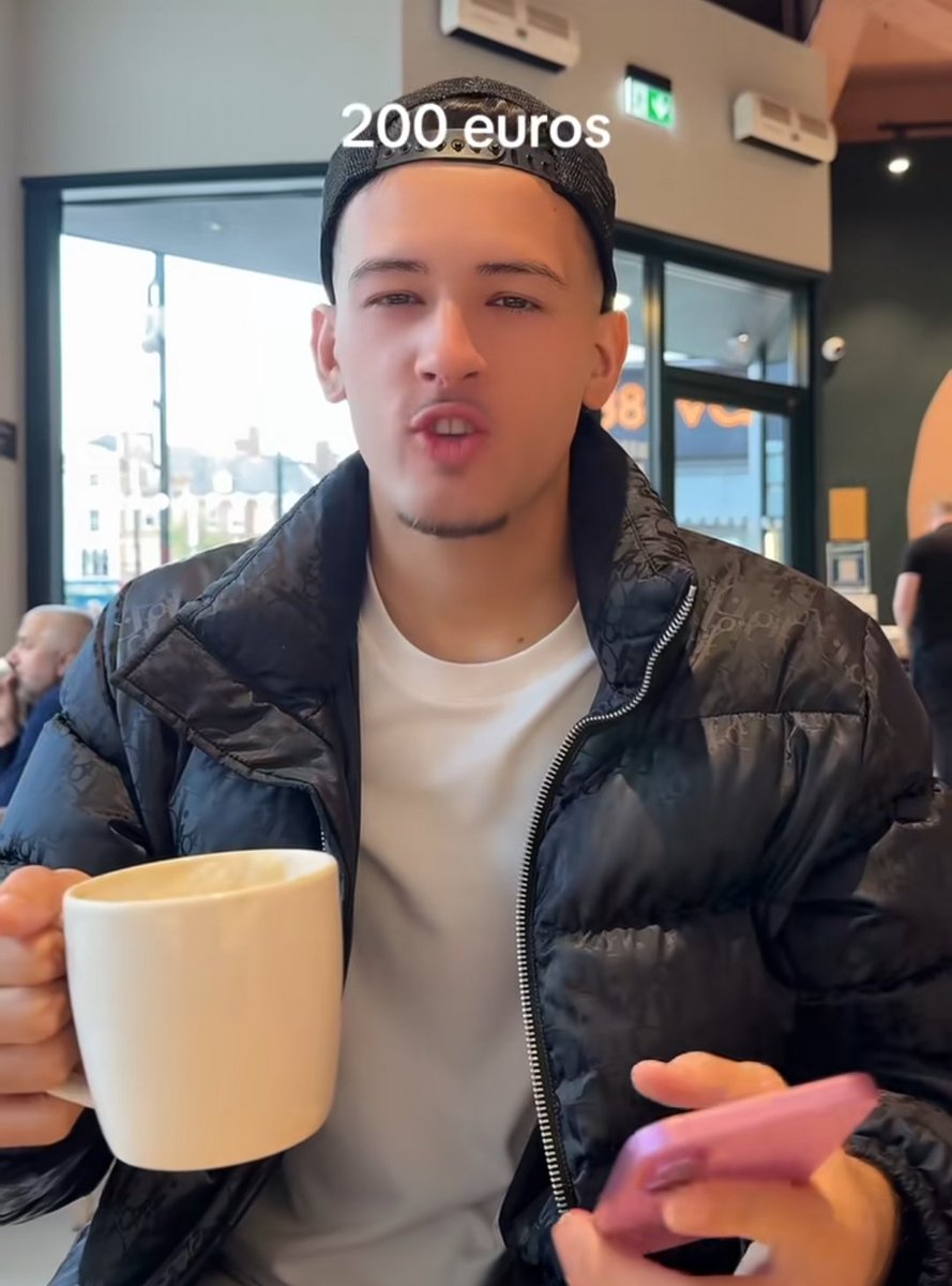 apajadeh tweet media