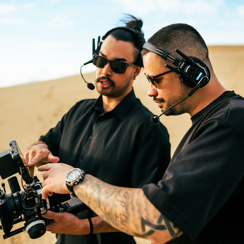 holoceneinnovat's tweet image. The Synco Xtalk XPro1 Wireless Intercom Headset is built for seamless team communication on set, at events, or during productions.

Click link in bio to visit our website!

Call +2348037591870 or +2349167019000 for enquiries 

#synco
#wirelessintercom #production #filmset #event