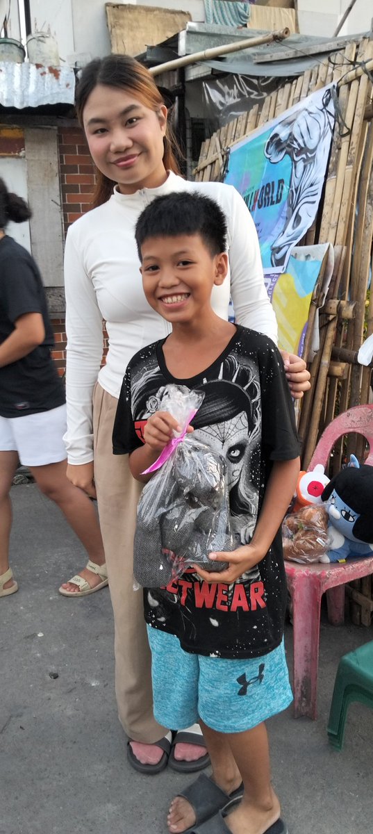 Dianah143's tweet image. &quot;Be the person who touches the lives and hearts of people. Be a positive light to others as you put a smile on their faces. For in the end… it’s not what you say that matters, it’s how you make them feel that lovingly stays in their memory.&quot;

#Feedingprogram💙

#FlareNetwork…