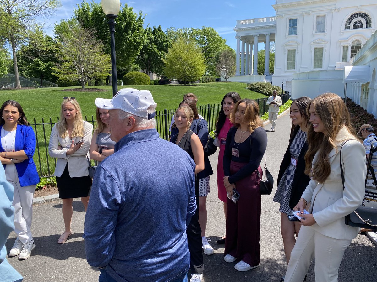 PSU_SPJ's tweet photo. More photos from our SPJ visit to the White House briefing room. https://t.co/TPI31IFRF4