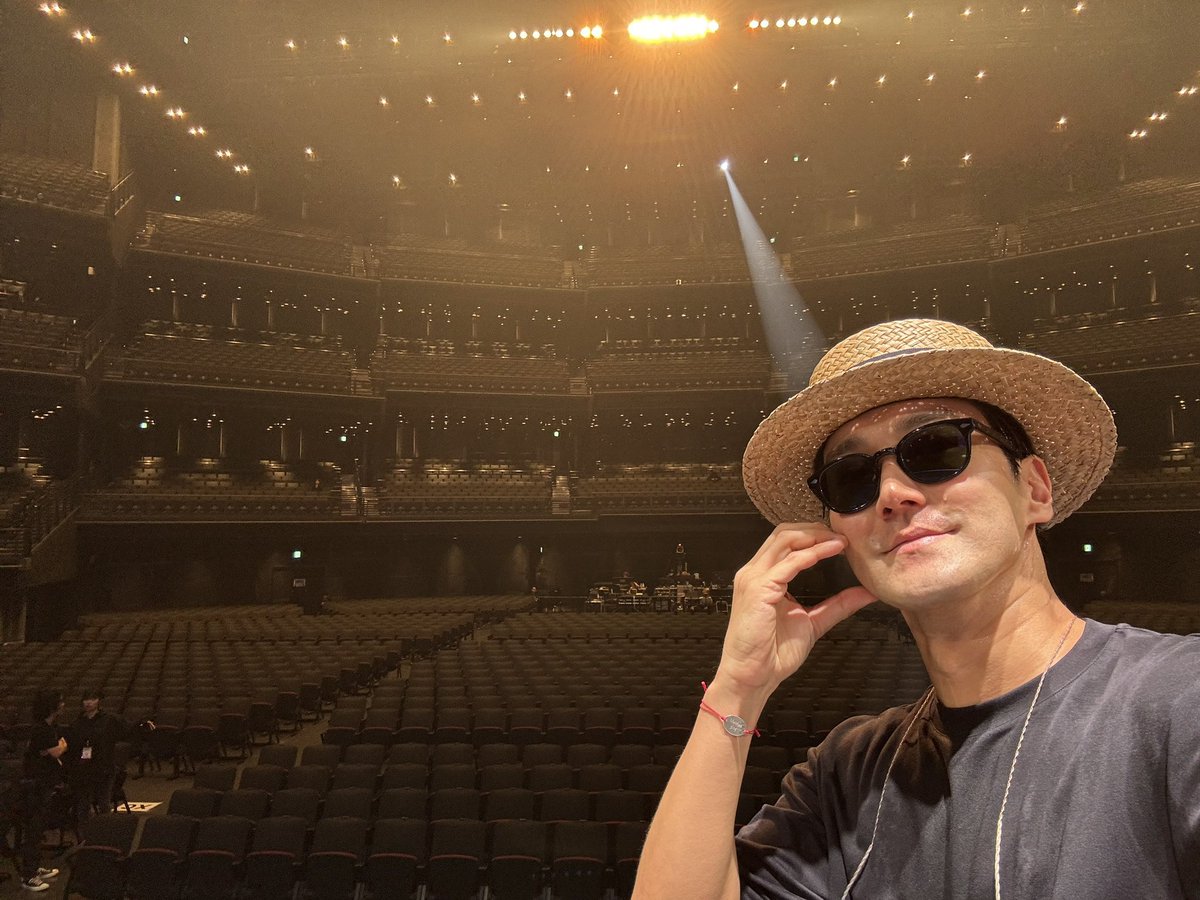 siwonbbls's tweet photo. [250424] 🐴💭

I would like to make a promise, and if successful, please let me know what kind of promises you would like to receive. https://t.co/WyGQDi6us7