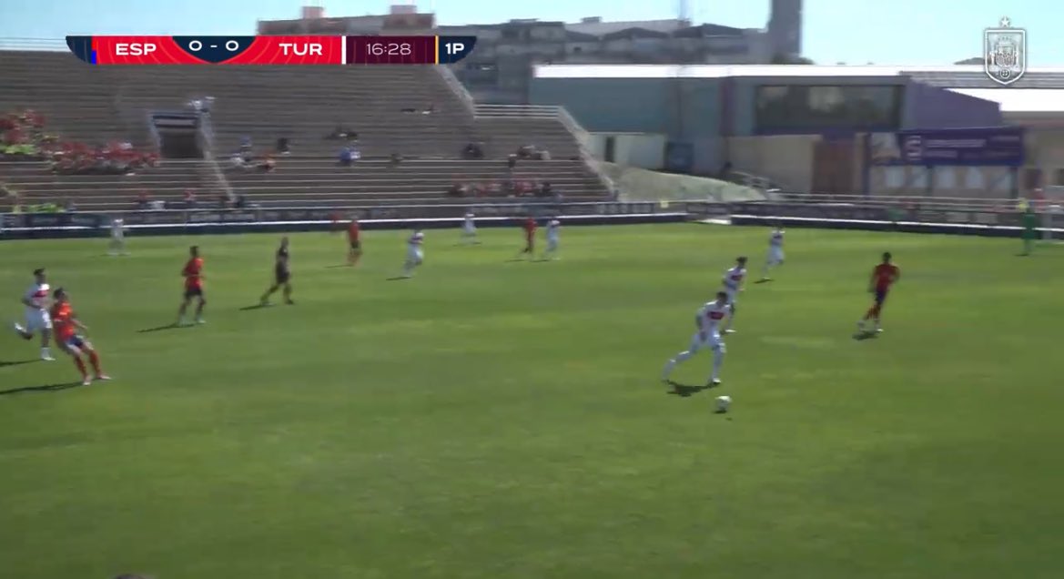 Watching now: 🇪🇸U16 vs 🇹🇷U16 
<a href="/SEFutbol/">Selección Española Masculina de Fútbol</a>