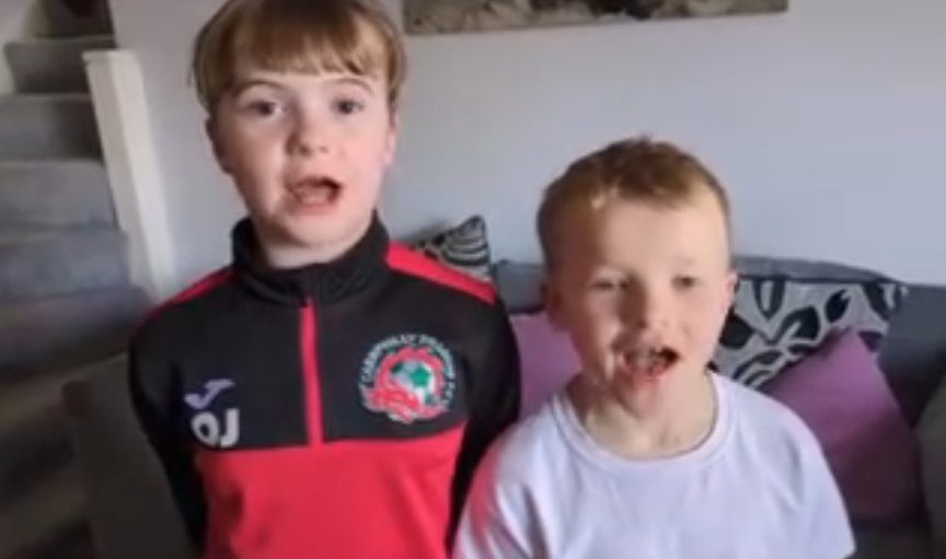 stumpy_juk's tweet image. Help me encourage my kids to peel away from the PS5 and do some exercise. 

They&apos;re running the Caerphilly 2k race to raise money for their school..

Id love it if you could spare then a quid or 2?
justgiving.com/crowdfunding/o…