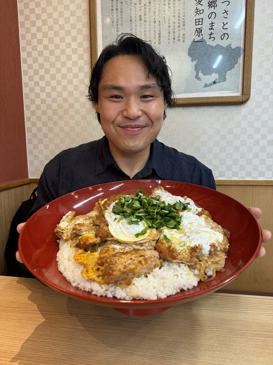 本日は #かつさと 多摩センター店さんにて総重量3kgのチャンピオンかつ