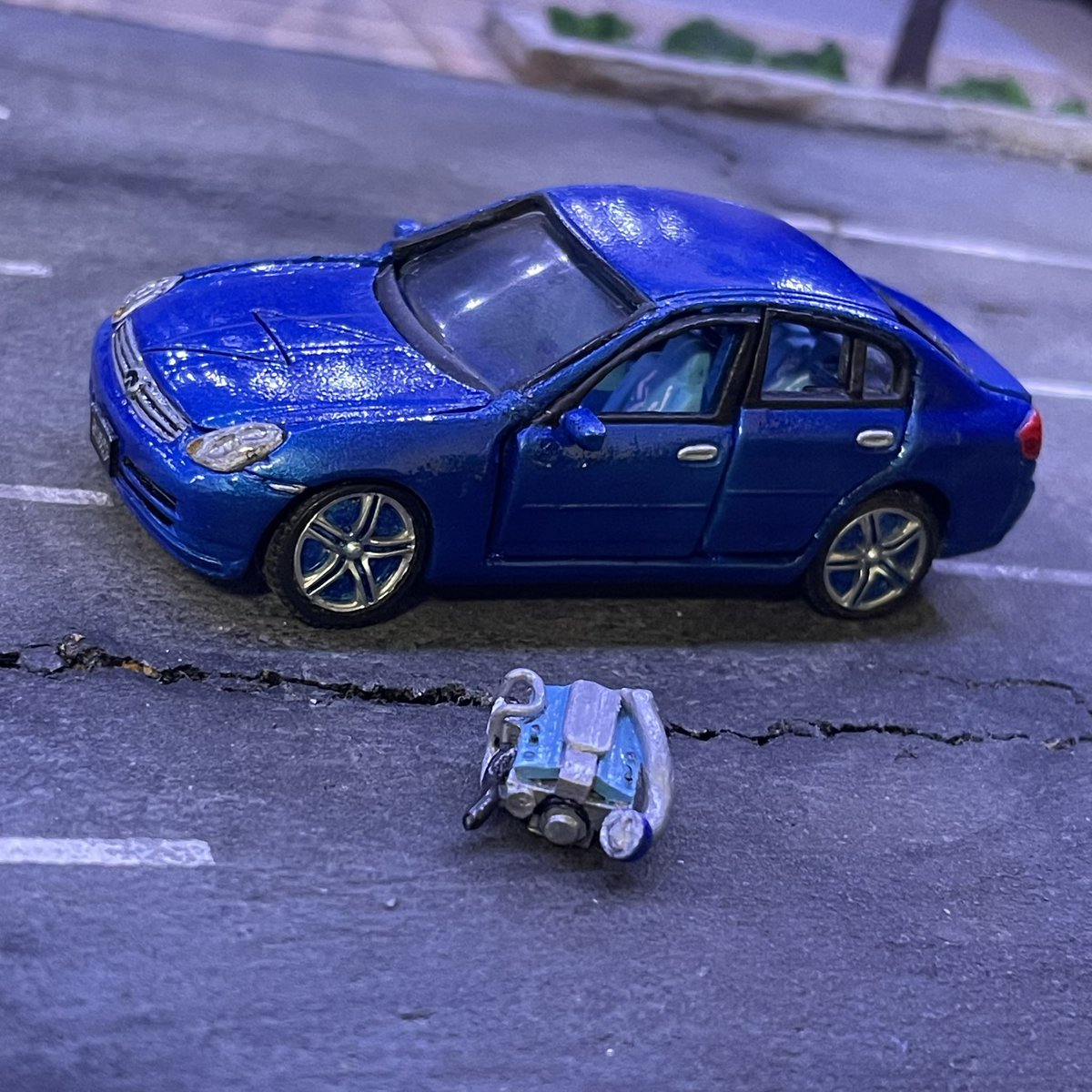 #チューンド3インチ
過去作1台目
トミカのスカイラインをカスタムフル開閉にしてUS化！
ドンクスタイルでオーディオ満載です🔈
実はエンジンも取れます🤣
#ミニカー改造
#トミカ改造