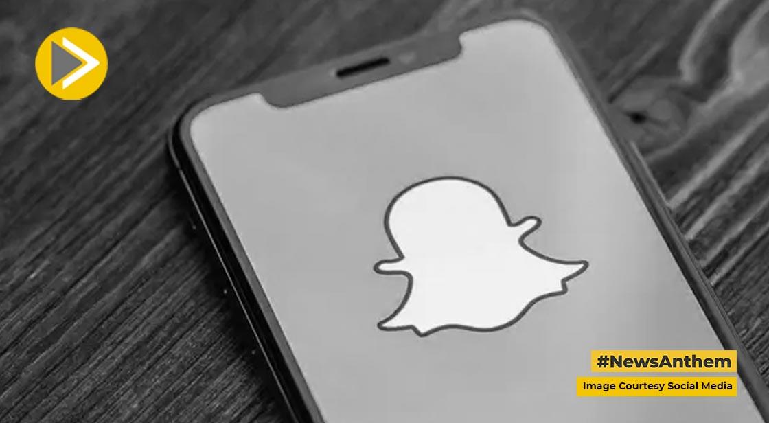 Thinkwithniche's tweet image. Snapchat Unveils Revamped Family Safety Hub to Enhance Teen Protection 

Read the Complete News:
thinkwithniche.com/blogs/news/sna… 

#Snapchat #FamilySafetyHub #TeenProtection @Thinkwithniche
