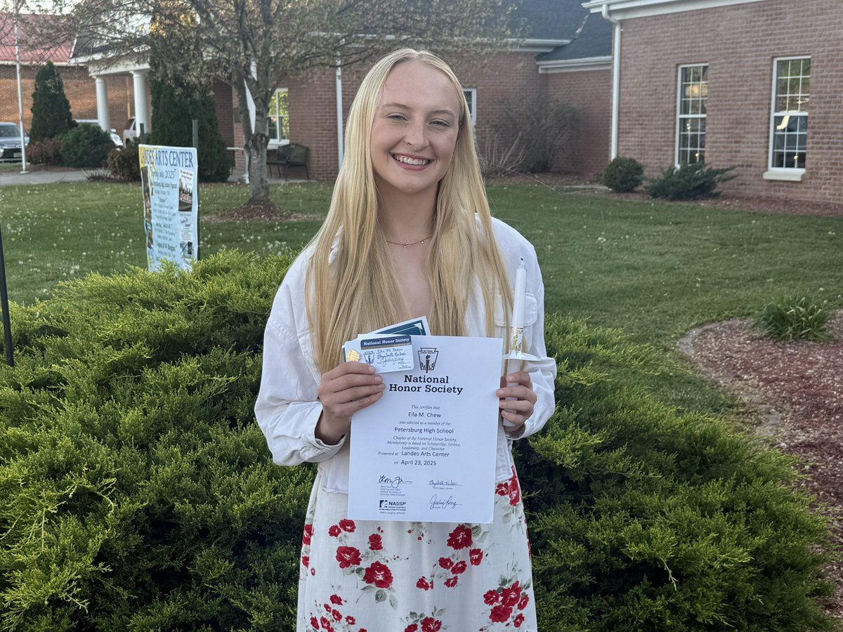 EllaChew22 tweet media