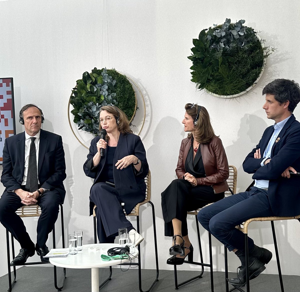 Beatrice Mandine (@beamandine) on Twitter photo LâESG bashing nâa hopefuly pas traversĂ© lâAtlantique, lâEurope reste mobilisĂ©e et exemplaire ds la decarbonation. NĂ©anmoins lâ #IA change la donne, il faut mesurer lâimpact de lâIA, grĂące Ă la transparence de la #data. «Implement baby, implement! »disait <a href="/LaurentFabius/">Laurent Fabius</a> ce matin, LâESG bashing nâa hopefuly pas traversĂ© lâAtlantique, lâEurope reste mobilisĂ©e et exemplaire ds la decarbonation. NĂ©anmoins lâ #IA change la donne, il faut mesurer lâimpact de lâIA, grĂące Ă la transparence de la #data. «Implement baby, implement! »disait <a href="/LaurentFabius/">Laurent Fabius</a> ce matin,