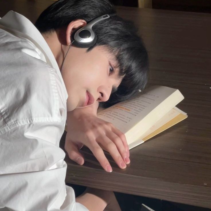 — 楊烽 。 tweet media