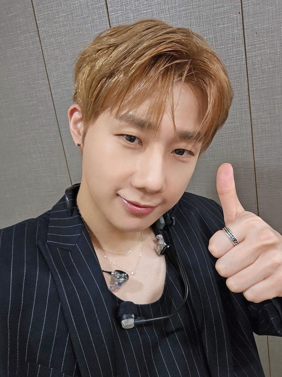IFNT_Official_'s tweet photo. [POST]

INFINITE(인피니트) 'Dangerous' 음악방송 셀카💝

🔗https://t.co/NcpiqhqjXO

#인피니트 #INFINITE
#LIKE_INFINITE #Dangerous
#활동 #음악방송 #Selfie https://t.co/BNIdS9Ilvw