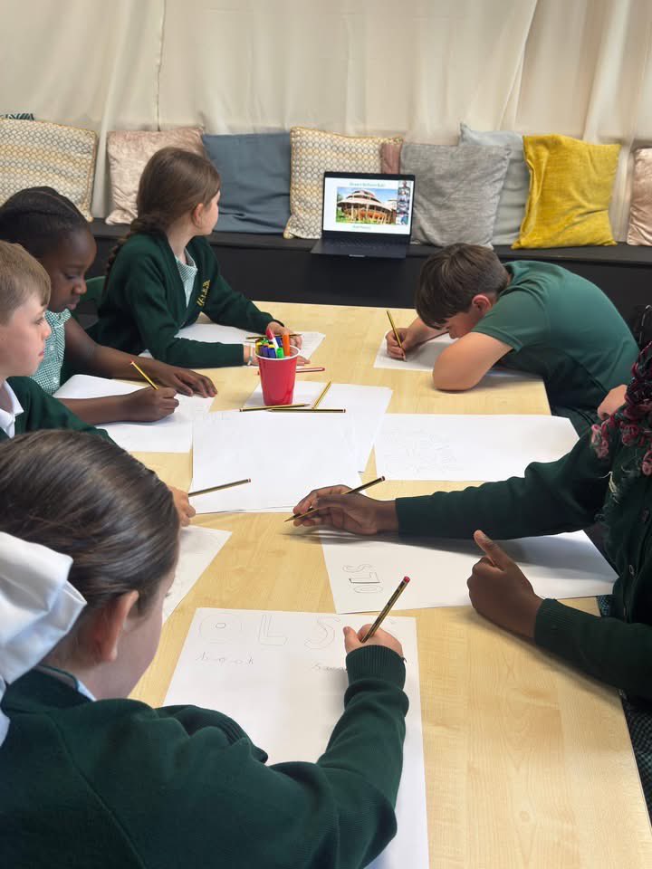 🌍 Earth Day 🌍 
.
School councillors took part in Global Alliance  Earth Day 
.
Talking with schools and children from l around the world 
.
💚