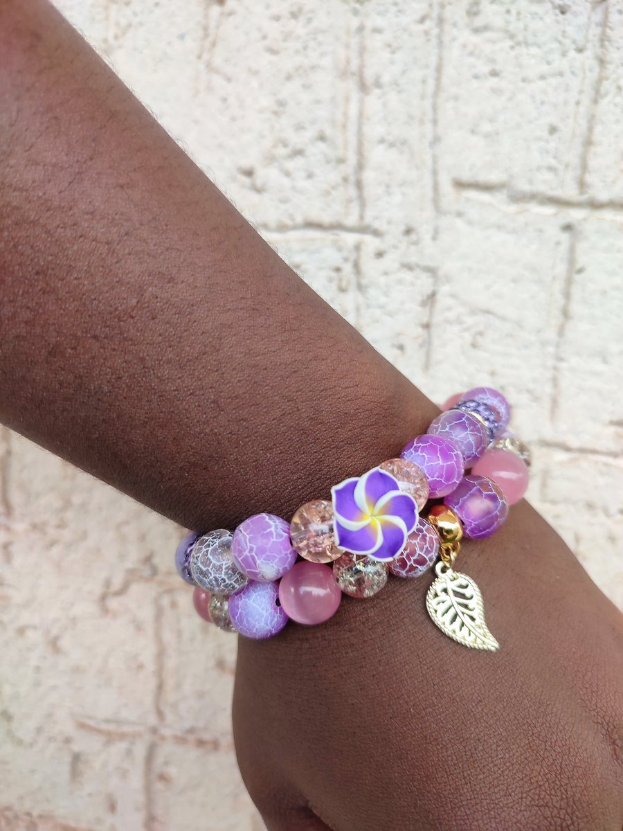 BeadsBox's tweet photo. New Stock alert🎉
Gift ideas ✨
Slide 1: Ghc 60
Slide 2: Ghc 100 for the two
Slide 3 : Ghc 60
Slide 4: Ghc 120 for the set of three

#Paradise #Adjoatee #gifts https://t.co/cs9QCgXvnv