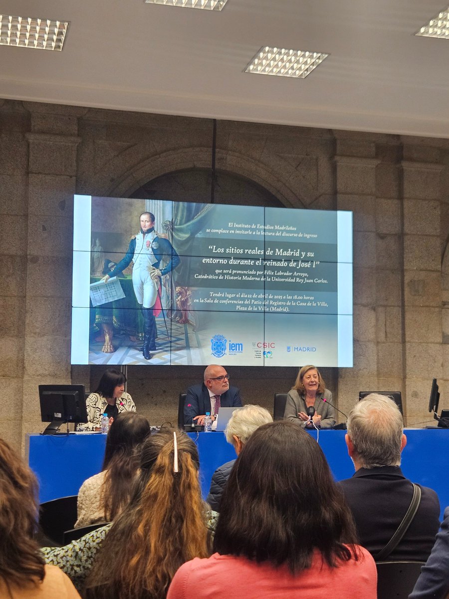 FAH_URJC's tweet photo. El profesor Félix Labrador (@arroyo_labrador , catedrático del área de Historia Moderna) ha hablado sobre "Los sitios reales de Madrid y su entorno durante el reinado de José I", conferencia de ingreso como  académico del Instituto de Estudios Madrileños. ¡Enhorabuena! 🎉
@urjc https://t.co/4b4WJwDv8Z