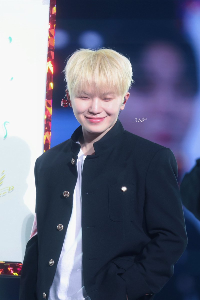 250424 일본 팬미틴

#SEVENTEEN 
#우지 #WOOZI #ウジ  #세븐틴