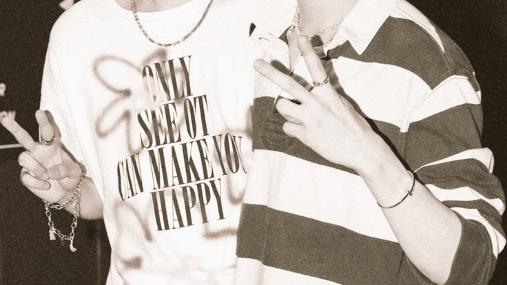 fckingstr's tweet image. #Heejake #alternativeuniverse

Gemuruh Riuh
"don't end the book early, because of a bad page."