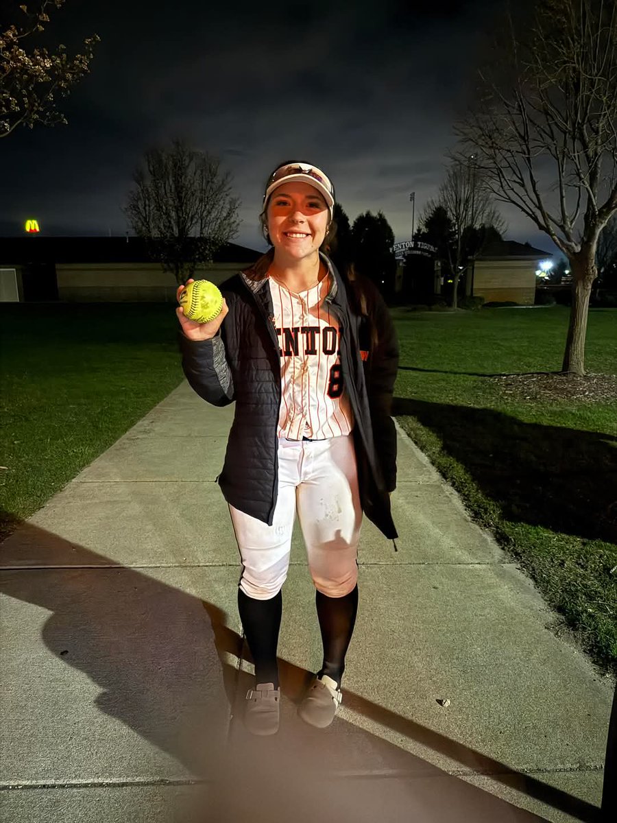 Bomb Squad!!! 💣💣💣
Ally Turkowski with her 3rd bomb of the season, just an absolute nuke against Lake Orion! Congratulations Ally!! <a href="/ally_turkowski6/">Ally Turkowski 2026</a>