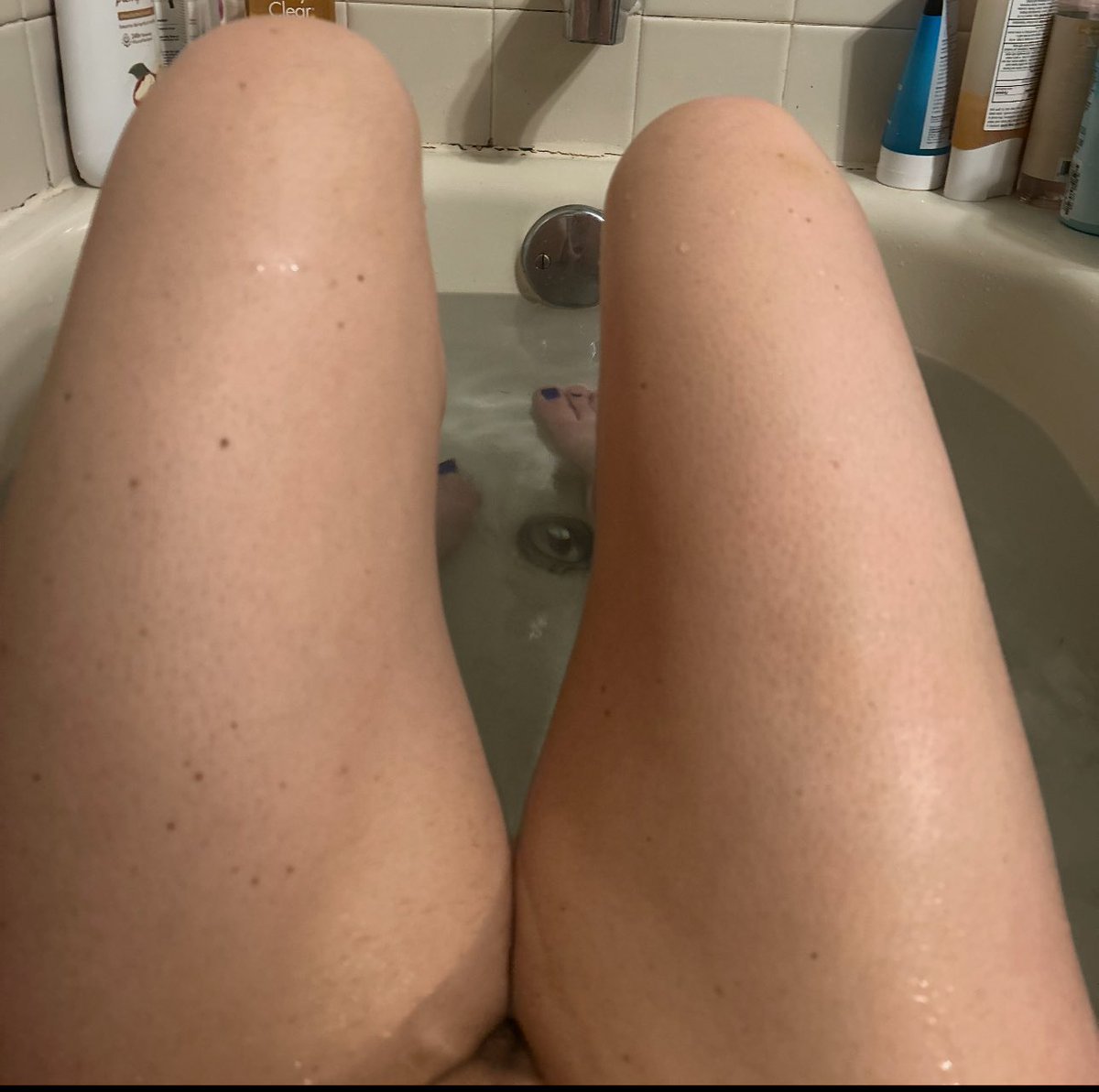 Wifey Feetures 👣👣👣 tweet media