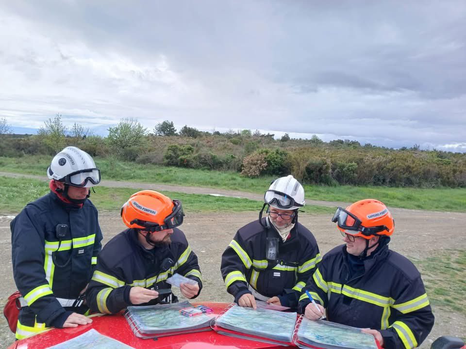 PompiersHerault's tweet photo. #FDF3|| Second stage FDF3 du #SDIS de l’#Hérault pour 2025
1ère partie Ecole d'application de la Sécurité Civile de Valabre
2ème partie sur le territoire de la compagnie du Minervois
Moments d'apprentissage et de partage pour les 8 sapeurs-#pompiers héraultais #InfoFlash https://t.co/LkjCmpeBoR