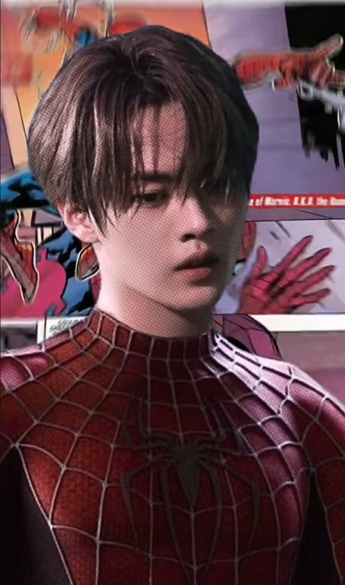 Your no. 1 lee know stan is back after crying about university every single day. Here’s spider lee to start your day (or end it, depends on your location)