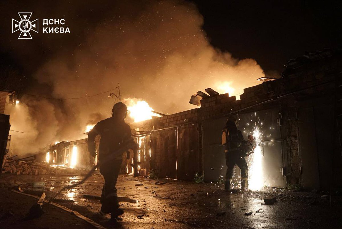 BelgiumUkraine's tweet photo. Weakness and concessions will not stop Russia’s terror and aggression.
Only strength, resolve and pressure will.

@BelgiumMFA https://t.co/b8EHPZ5fgX
