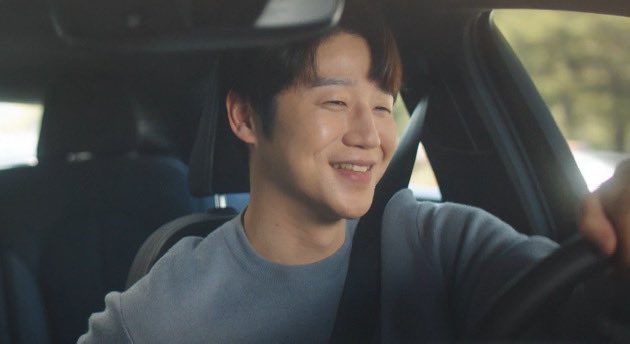 kdramazi's tweet photo. Dowon is literally the ( ◜‿◝ ) emoji irl i want to cry #ResidentPlaybook https://t.co/X0fC1n0oFc