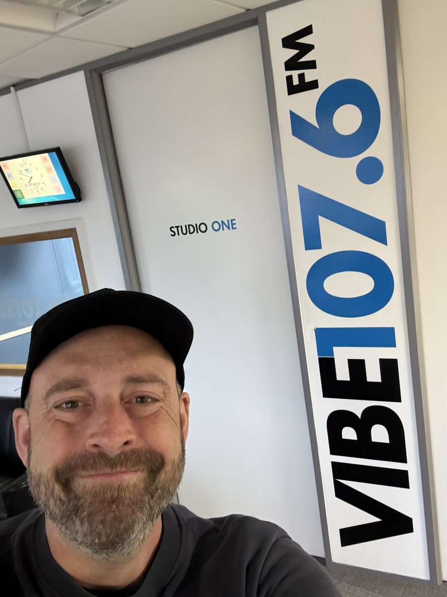 Never too early to be sharing the excitement of our festival. Here at Vibe FM for the breakfast show with the awesome Rachel Wilkes.