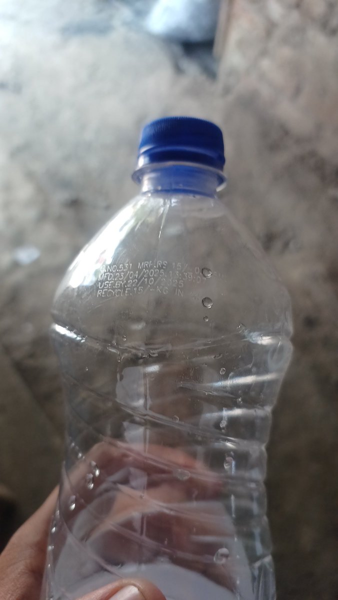 Uniq_pal's tweet photo. @RailwaySeva @drmpune Uts XYB1E2804E

MOBILE NO 8200771803

At platform 1 beside ticket counter the vendor doesnt have Rail neer water bottle insted they have other water bottle company and that too they charged me 20 instead of 15 written on bottle

Station CODE - TGN https://t.co/PmHhsuqKtl